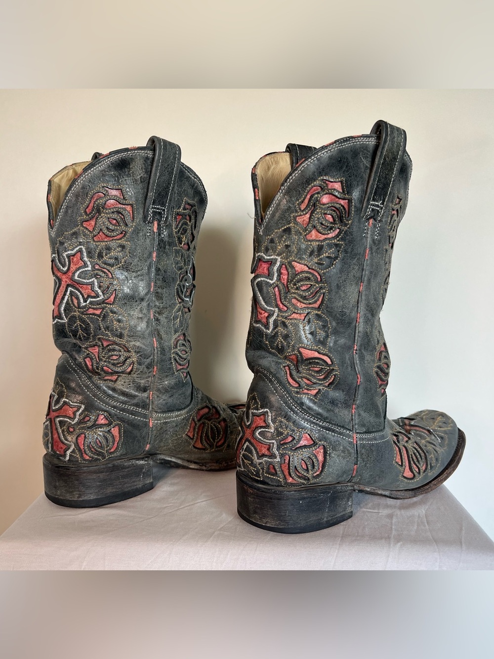 Corral Boots Rose and Cross Inlay Women’s Cowboy Boots